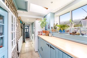 Photo 17- click for photo gallery